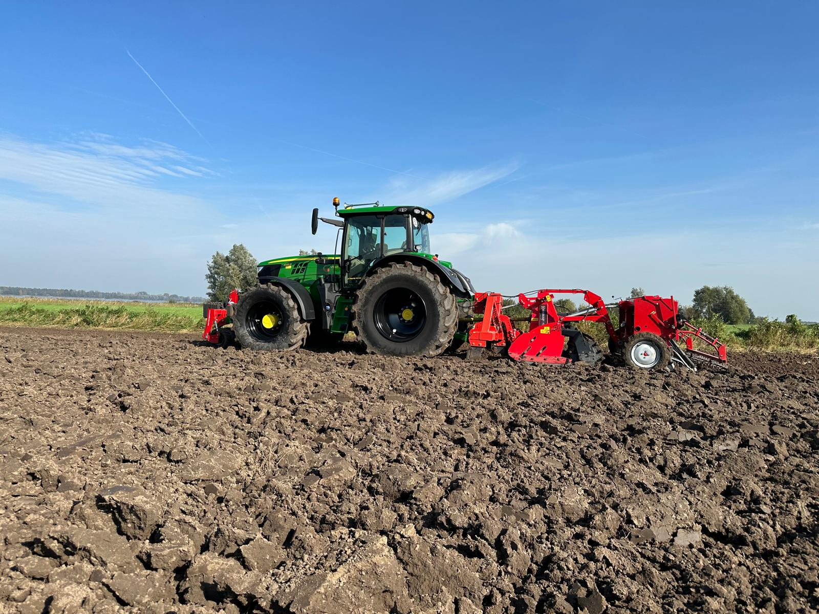 Akkerbouw en eigen productie